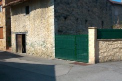 Venta de cuadra de piedra en Pesués-Val de San Vicente
